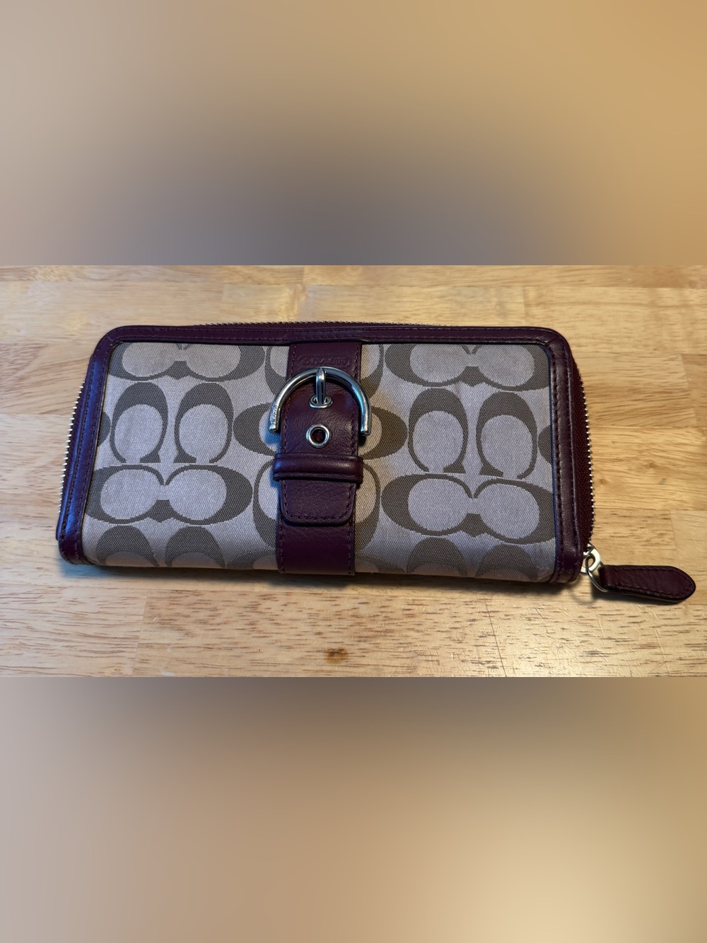 Coach Signature Campbell Buckle Accordion Zip Wallet